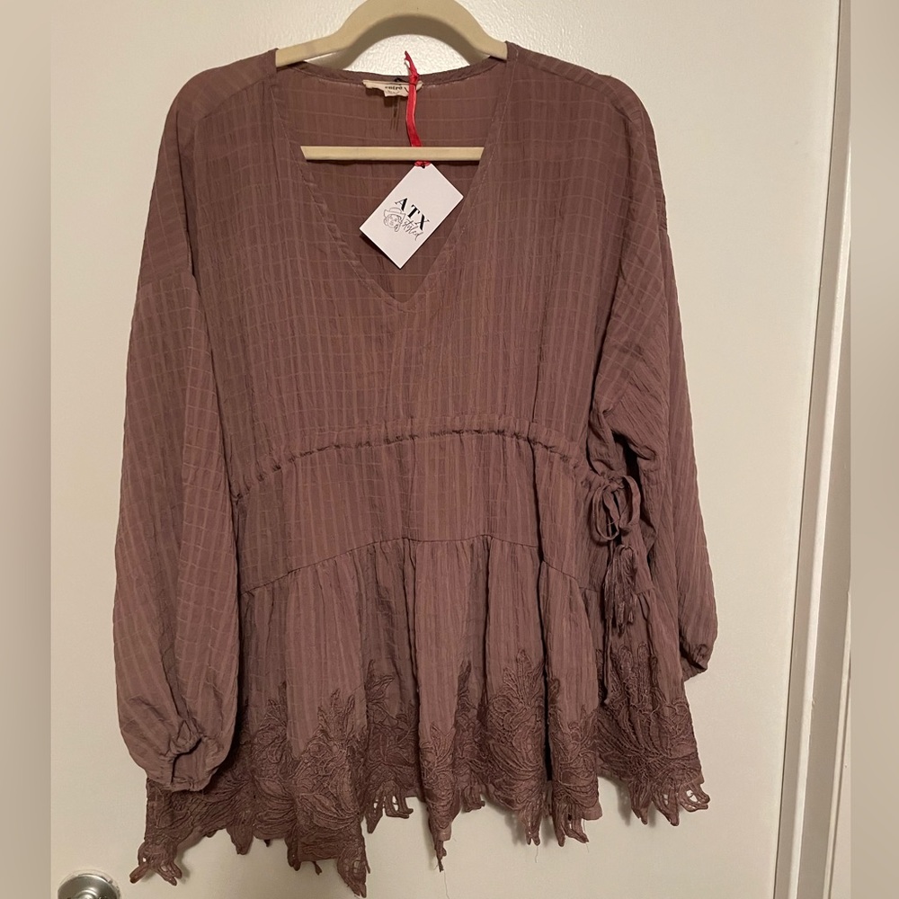 Bouquet Top- Dusty Purple- fits small to large.